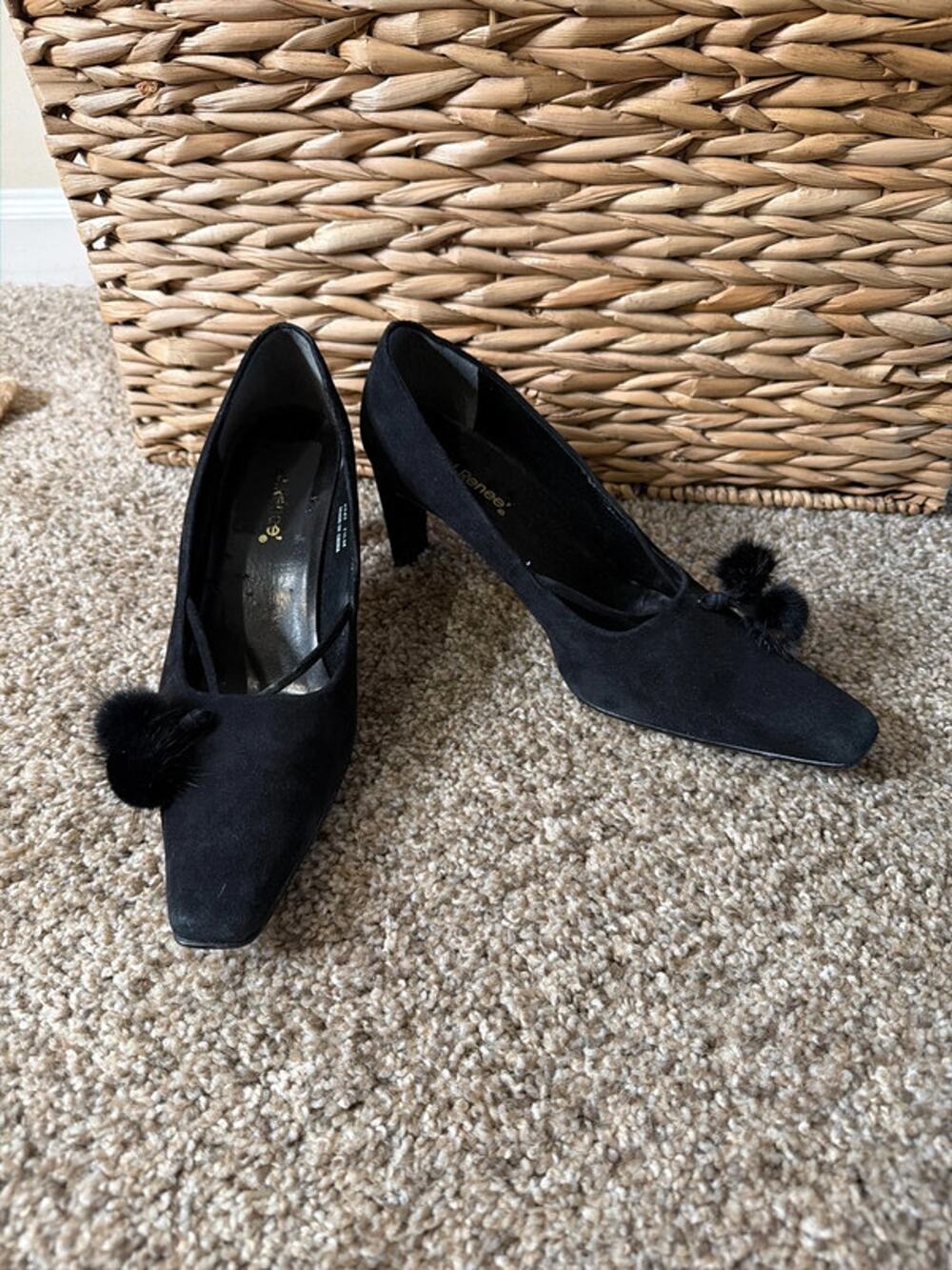 J Renee genuine, leather suede pom-pom square toe pump EUC 7.5 368